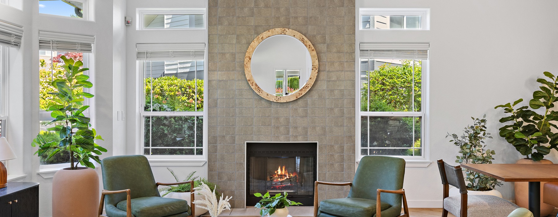 multifamily-community-lounge-fireplace-vancouver-washington